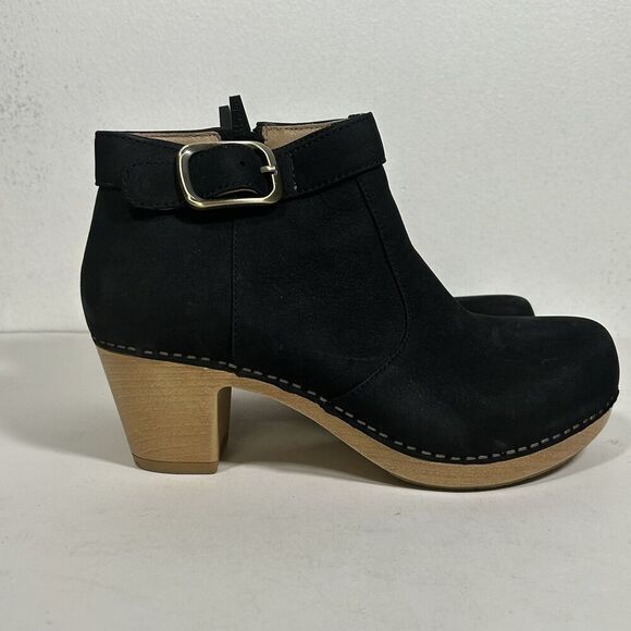 Dansko Autumn Booties Size 37 6.5 7 US Black Nubuck Leather Ankle Buckle Heel - Picture 3 of 10